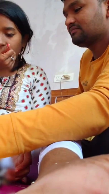 Мощный момент из "Горячие дези студентки бхабхи сосание - неизвестная девушка останавливает мой велосипед, я беру ее на свой велосипед и беру ее домой и целуя ее."