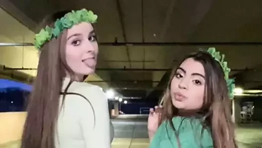 Non nude