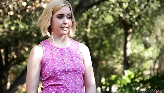 Kristen Scott kurtarmaya geldikten sonra Chloe Cherry'ye gerçek bir zevk veriyor