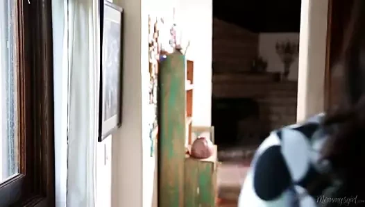 Adım anne ve bakire değil üvey kız