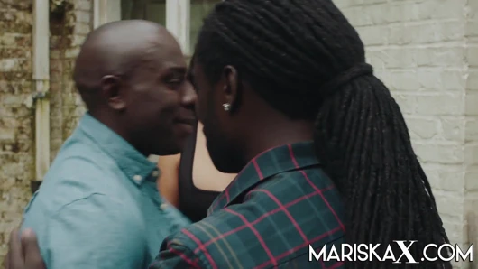 Mariskax mariska kocası tarafından bir bbc'ye teklif edildi