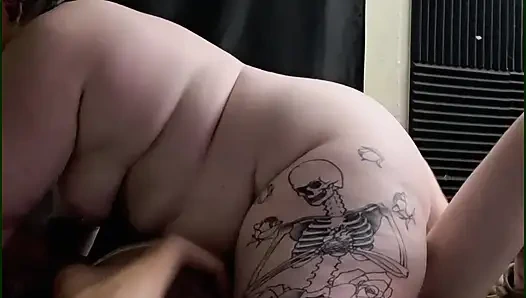 Fışkırtmalı kalın anne dolduruluyor