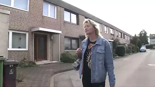 Sıcakta ev kadını sağlam bir horoz alır (muschi filmleri – orijinal)