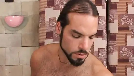 Yüksek topuklu olgun sürtük sevgilisini sikiyor ve götünü siktiriyor