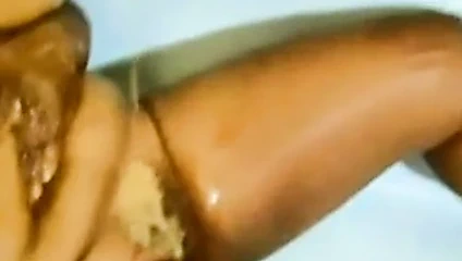 Siyah sapıkça banyo!