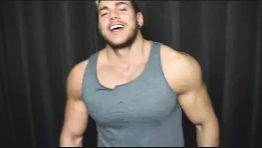 Sıcak alfa pazı sigara içmek