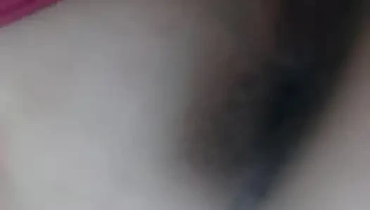 Bu pembe kıyafeti seviyorum