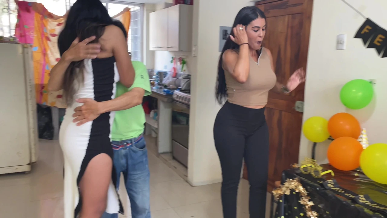 Two cute young women celebrate daddy’s birthday, real homemade threesome