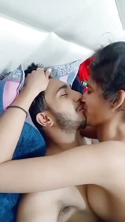 Hintçe viral açık havada videoda Delhili kız