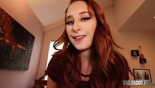 Badfamilypov - alice marie iş stresini azaltmak için üvey babasını baştan çıkarıyor