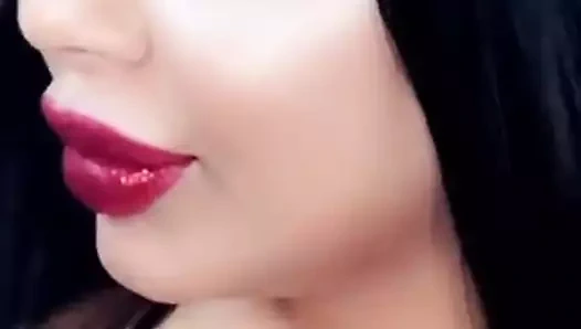 Arap rola yammout en iyi makyaj için şimdi çekim yapıyor