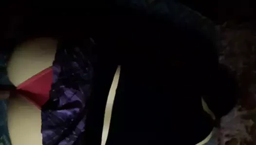 Yuvarlak göt bebeğime boşalmak için hızlı ateşli an