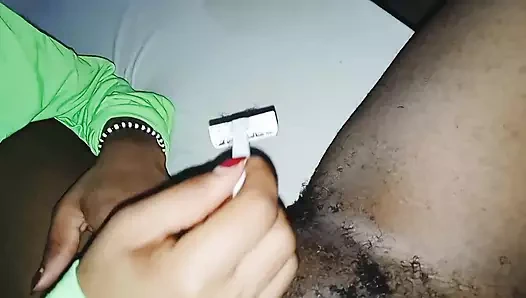 Büyük zenci yarağımı tıraş ediyor sonra sikiyor part5 taşaklar tekrar tıraş oluyor