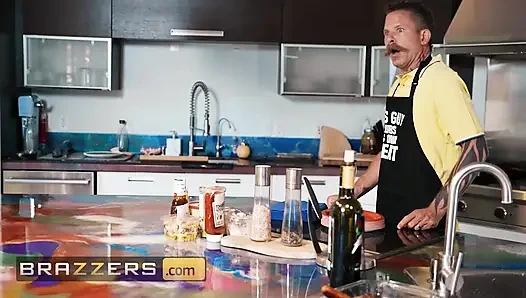 Boşalmak için çıldırıyor jayla page brazzers