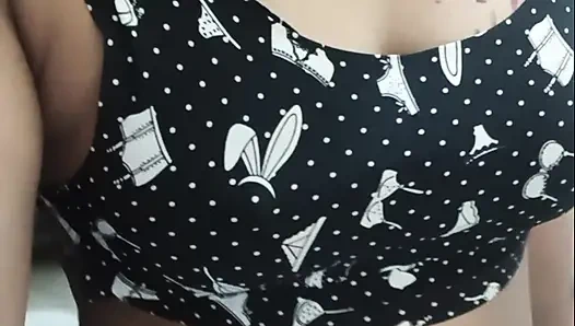 Indian Bhabhi ka Full Nude Bathing Video