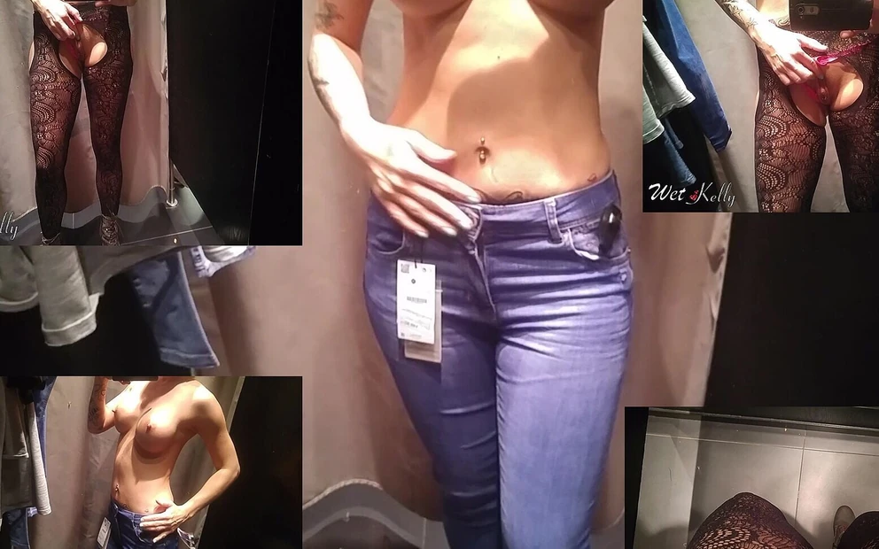 Горячая милфа мастурбирует в примерочной в торговом центре
