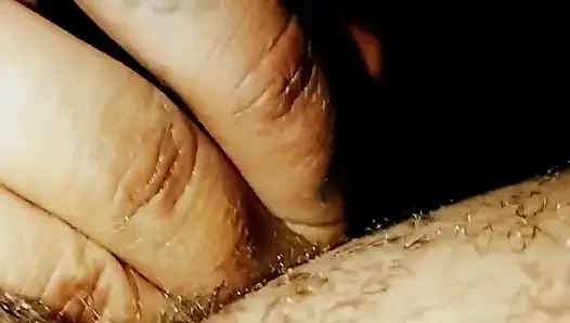 Özensiz meyve yiyici!!