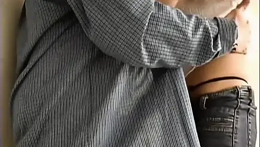 Kıllı amcık yalama domalma pozisyonunda sikişiyor... ağzına boşalma