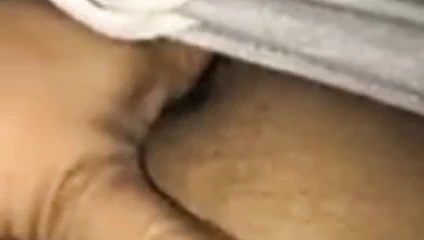 kız arkadaşı parmak kendini