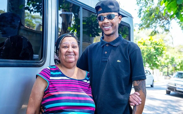 72 yaşındaki şişman olgun anal seks için sikiliyor