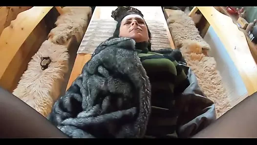 Kürk manto giyerken iktidarsız kocam arkadaşlarımla oral seks, sikiş ve döl oynuyor ep 240
