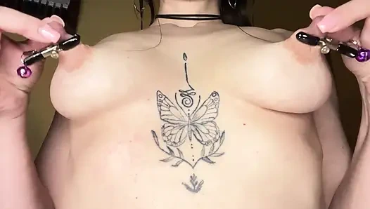 That MILF who cums just from having her nipples played with