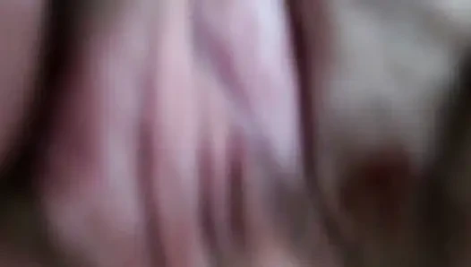 Giantess minik komşusunu karşılıyor