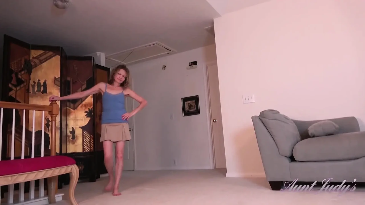 New: Auntjudys Your Petite Mature Stepaunt Tia Gives You A Taboo Handjob (High Quality) - Sydney Special