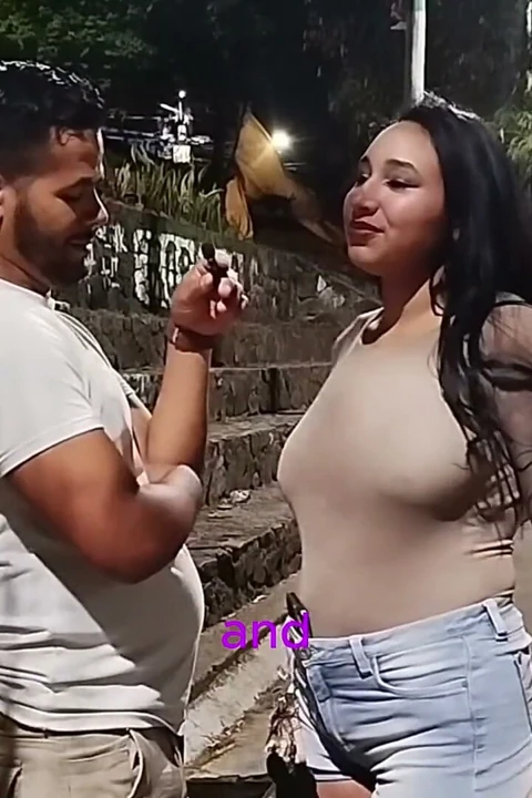 Sisterinlaw bir fenomenin onu sikmesine izin veriyor; Adam onu sikerken çığlık atmayı seviyor.