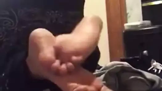 Ayakları gösterme ve tırmalama