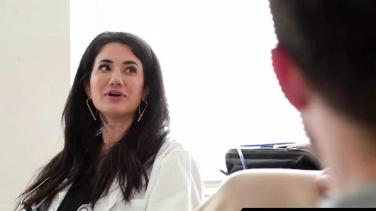 Modern zamanların günahları - bakıcı doktor bakire çifte nasıl sikişeceklerini ve kucaklaşacaklarını öğretiyor - vanessa vega orgazmları