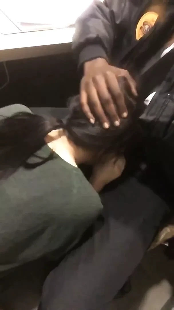 Azgın kız binanın bbc güvenlik görevlisini berbat