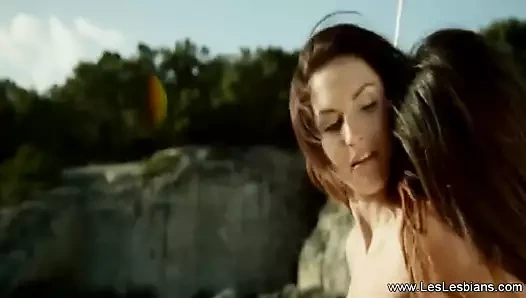 lezbiyen makeout açık