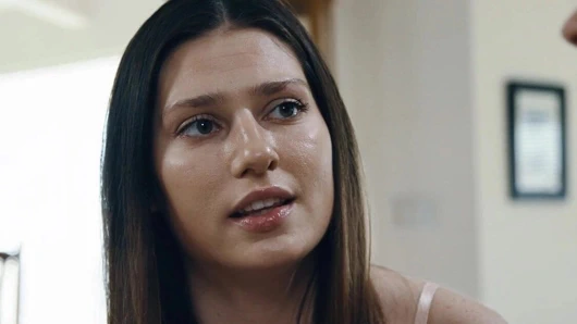 Saf tabu üvey anne üvey amca ile genç yakalandı ve katıldı