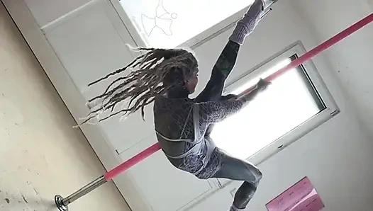 I am dancing on the pole for you !