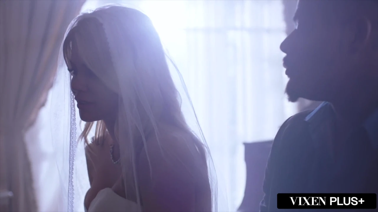 VIXENPLUS First BBC For Blonde Riley Steele