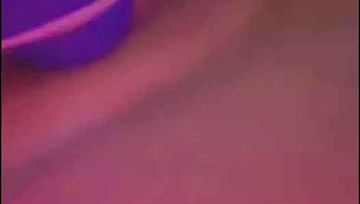 Yüksek sesle vibratör orgazmı