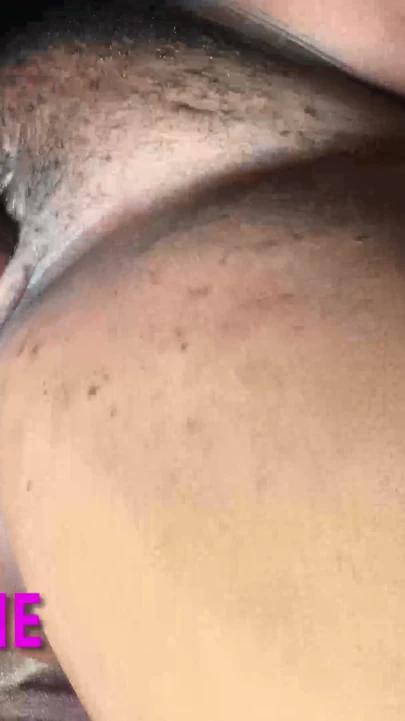18+ Genç Nijeryalı kız yarak seviyor | Klip 1