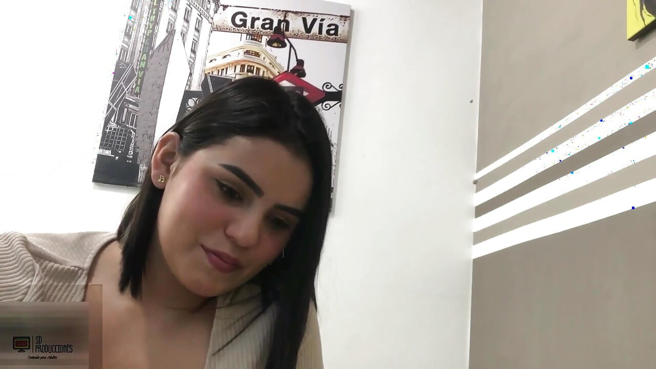 Melanie avlanıyor, amcığın o kadar çekici ki sikişmeyi bırakmıyorum - porno en español