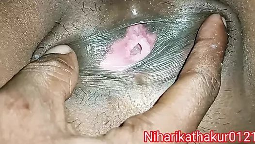 Odamda çok ateşli ve sıkı amcık