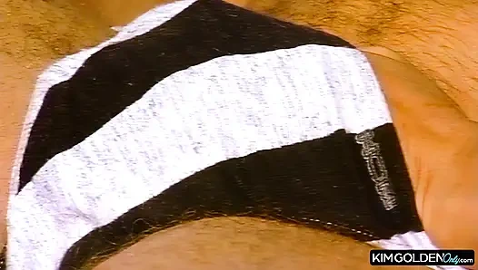 Leidenschaftlicher Ritt mit blonder Hengst und Bruenetter