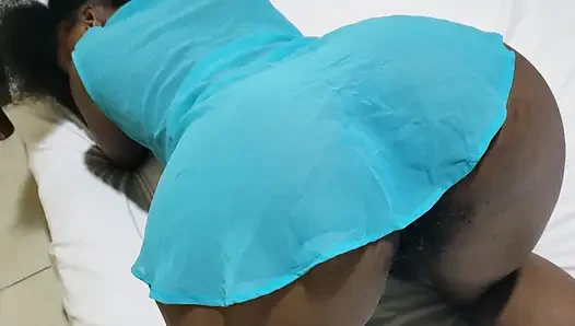 Orta Yaşlı Seksi Kadının Ateşli Götü Ve Şişman Götü Sikimi Patlatıyor