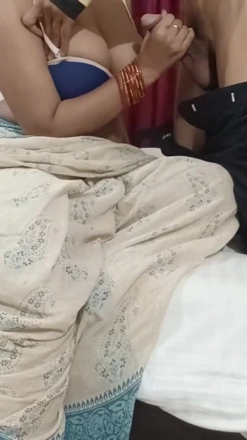 Падающий челюсть момент из "Невестка, которая пошла в дом друга в сезон дождей был найден в одиночестве"