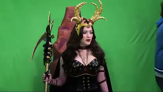 Kat dennings &amp; beth bers - 2 meteliksiz kız