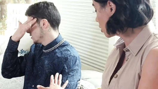 Mylf - vefasız evli kadın şanslı adamla iyi vakit geçiriyor