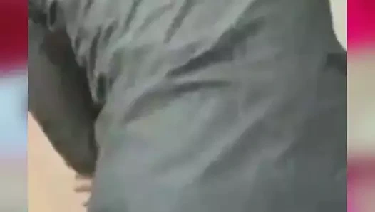 Emekleme, kaltak, sri lankalı bbw femdom – halka açık aşağılama