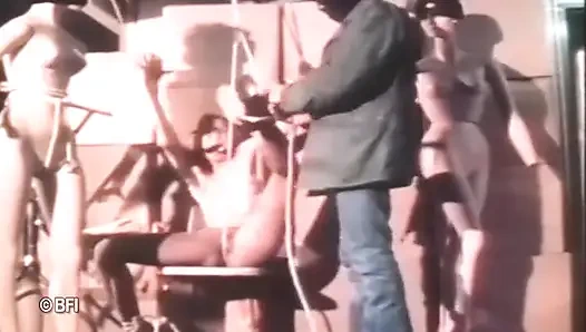 İtaatkar esaret bebekleri - ses yerine müzik