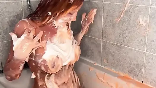 con facciale sciatto e ingoio