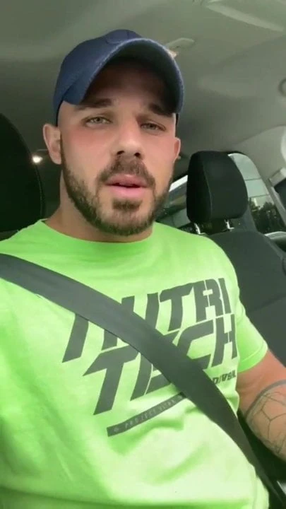 Düz ibne kullanıcı paranız için sizi sömürecek