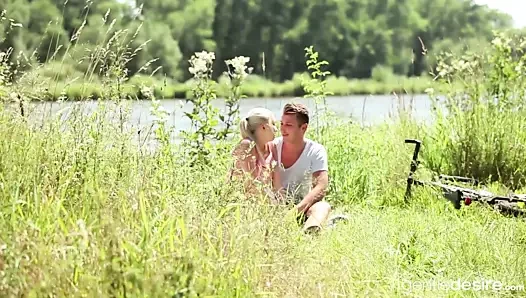 Carla doğayla iç içedir